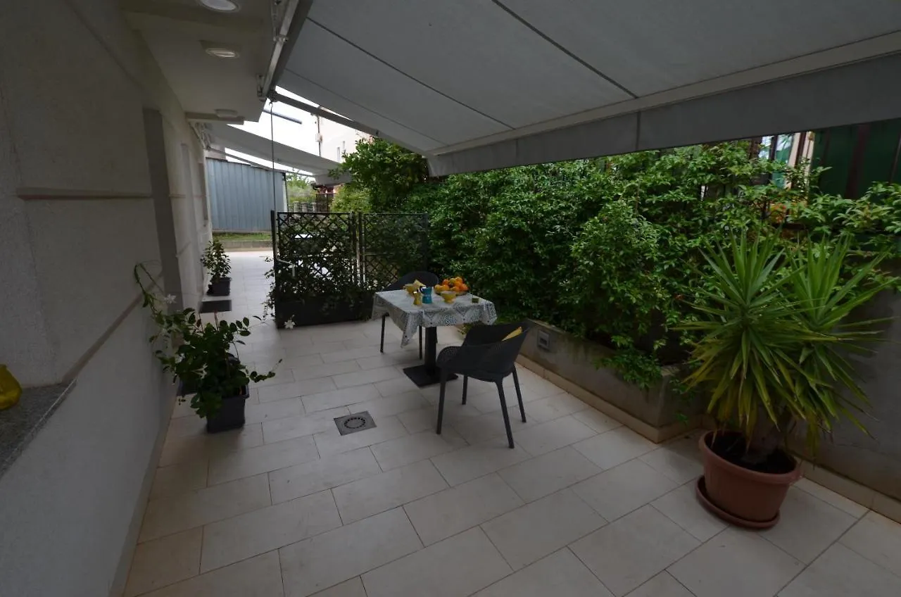 Apartments Karmen Maria Novigrad
